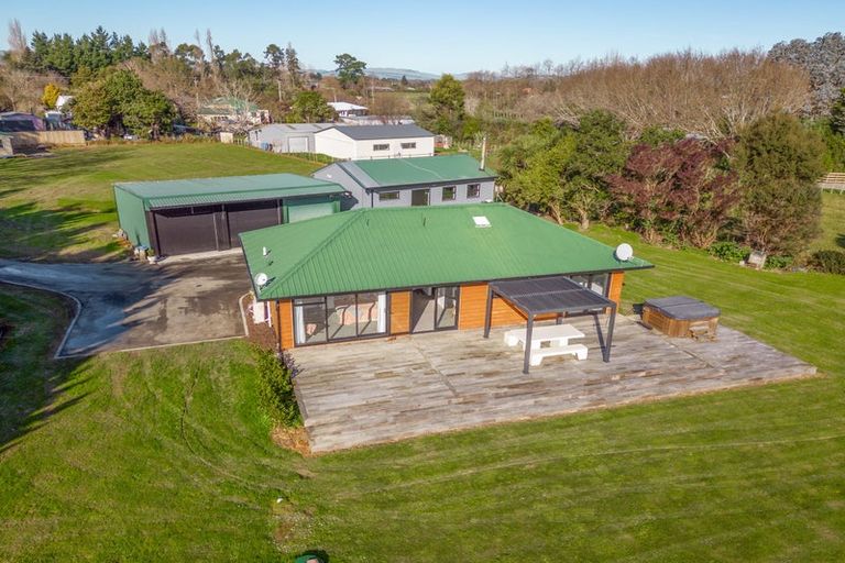 Photo of property in 65a Connollys Line, Carterton, 5713