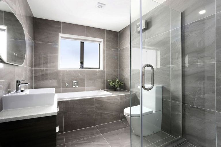 Photo of property in 17 Hangar Lane, Whenuapai, Auckland, 0618