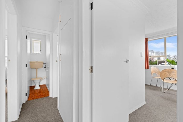 Photo of property in 1/4 Division Street, Riccarton, Christchurch, 8041