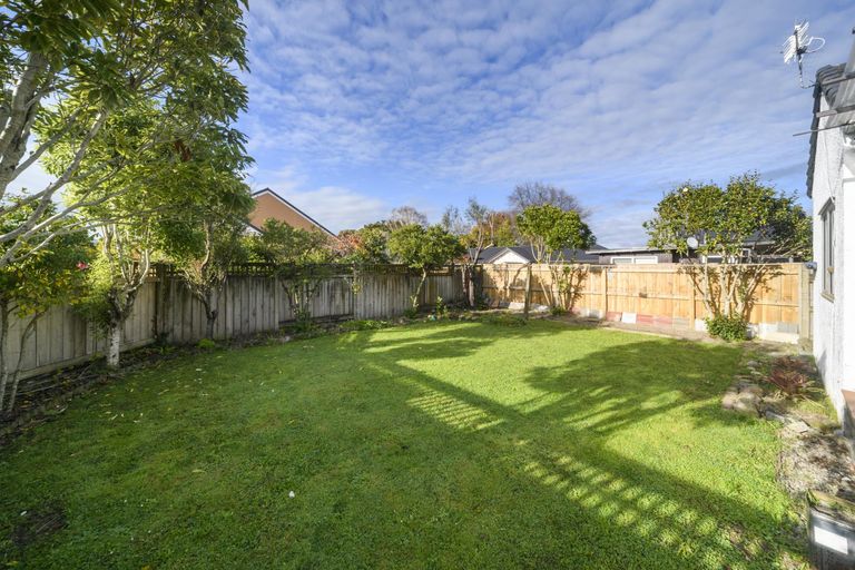 Photo of property in 19 Franklin Avenue, Hokowhitu, Palmerston North, 4410