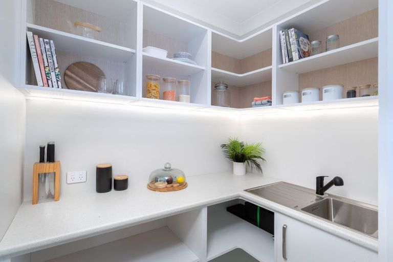 Photo of property in 54 Farnworth Terrace, Glenside, Wellington, 6037