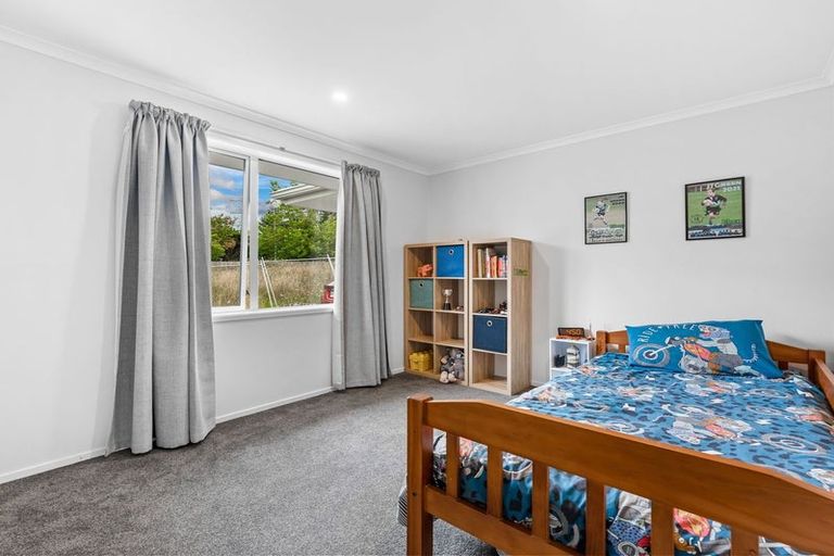 Photo of property in 37 Josh Road, Huapai, Kumeu, 0810