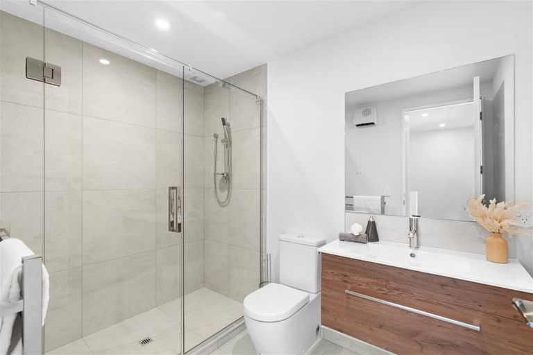 Photo of property in 6/6 Skibbereen Drive, Halswell, Christchurch, 8025