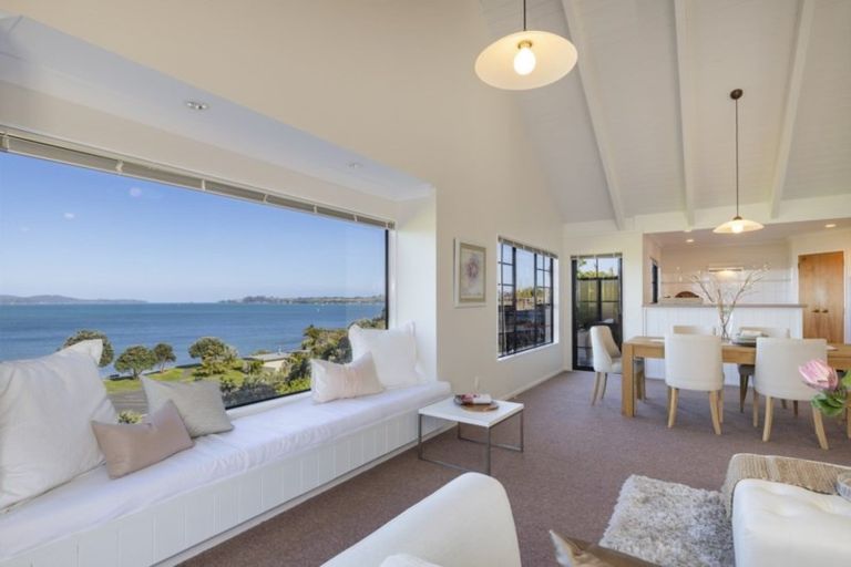 Photo of property in 28 Kahurangi Place, Snells Beach, 0920