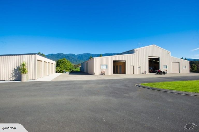 Photo of property in 80 Patons Rock Road, Patons Rock, Takaka, 7182