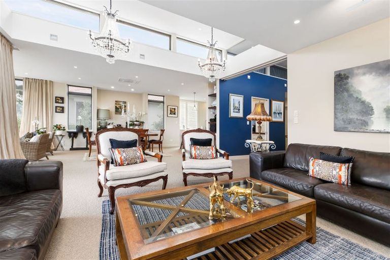 Photo of property in 8a Macmillan Avenue, Cashmere, Christchurch, 8022