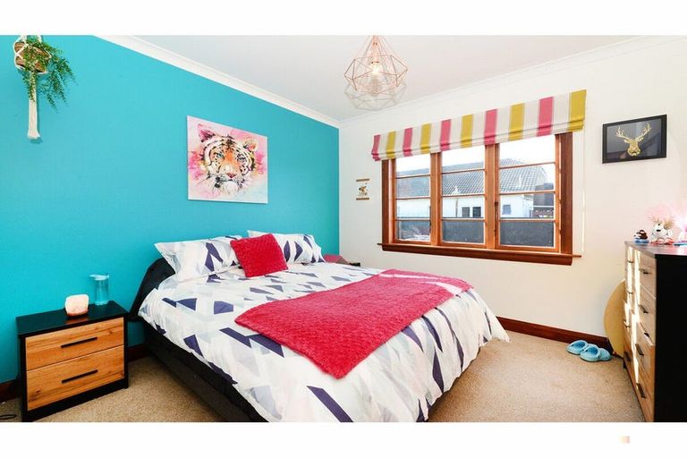 Photo of property in 17 Thackeray Street, Saint Andrews, 7988