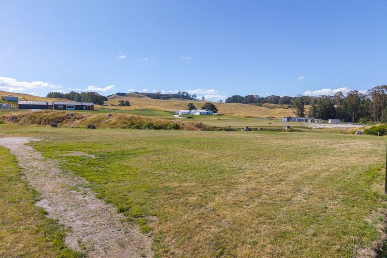 Photo of property in 14 Willow Lane, Acacia Bay, 3385