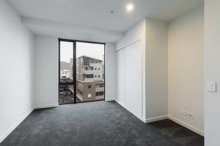 Photo of property in Pinnacle Apartments, E803/160 Victoria Street, Te Aro, Wellington, 6011
