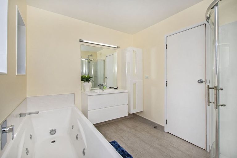 Photo of property in 19 Escalona Street, Te Kamo, Whangarei, 0112