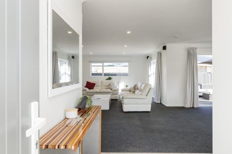 Photo of property in 98 Ferguson Street, West End, Palmerston North, 4412