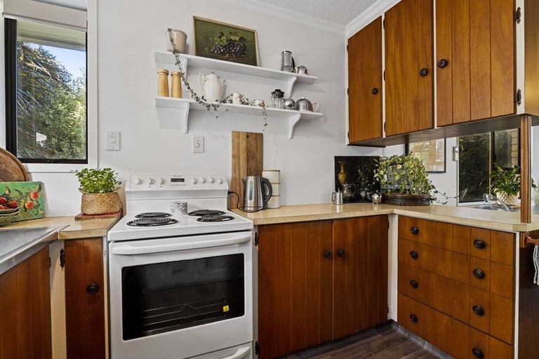 Photo of property in 5a Clemow Road, Fitzroy, New Plymouth, 4312