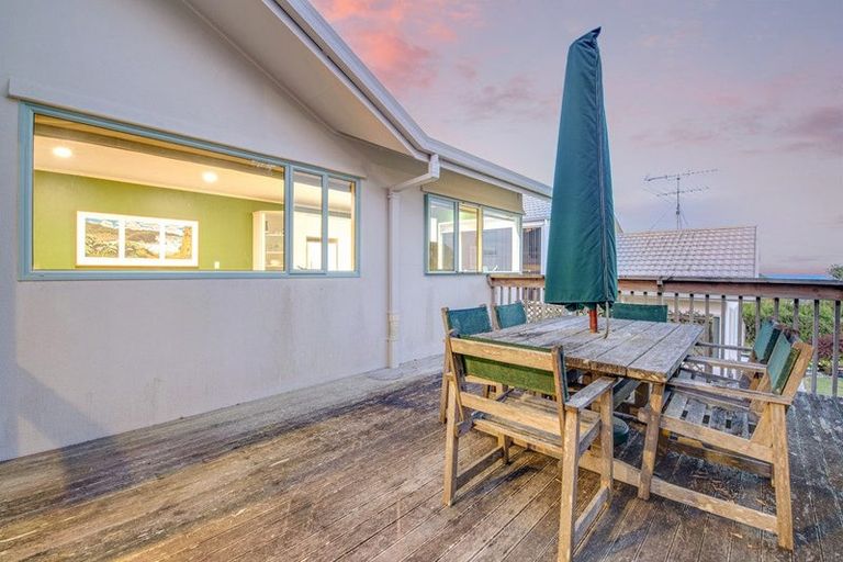 Photo of property in 894 Whangaparaoa Road, Manly, Whangaparaoa, 0930