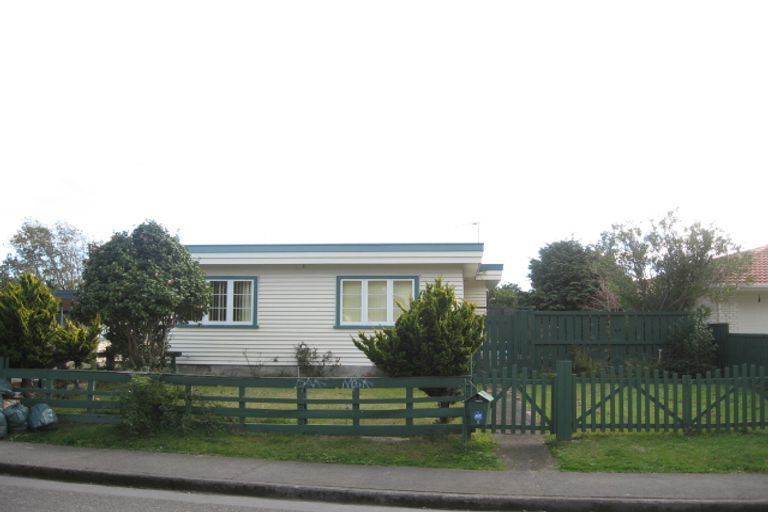 Photo of property in 5 Kaimanawa Street, Paraparaumu, 5032