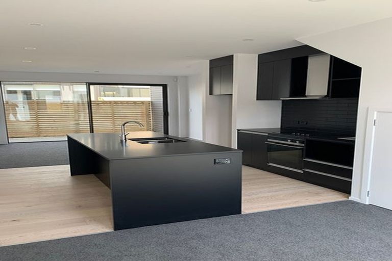 Photo of property in 16 Houhere Street, Paraparaumu, 5032