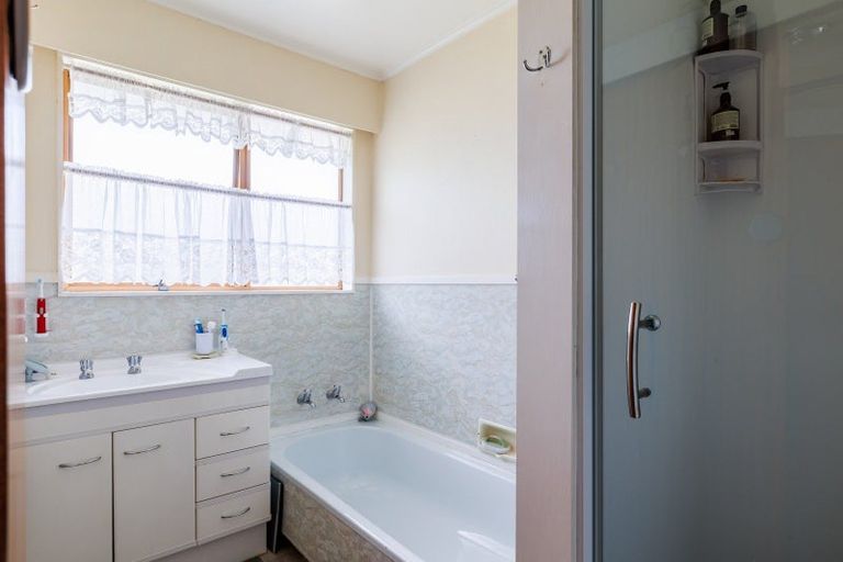 Photo of property in 11 Maire Street, Pahiatua, 4910