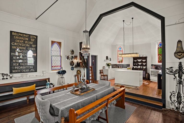 Photo of property in 17 School Road, Clive, 4102