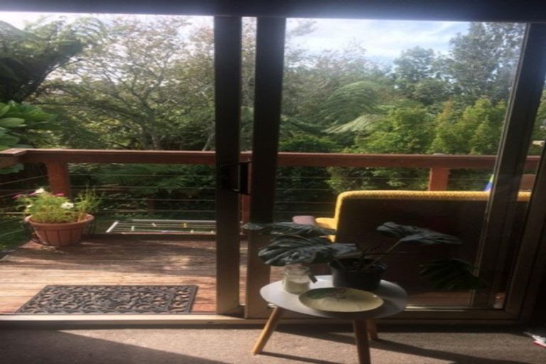 Photo of property in 12b Wheeler Place, Upper Vogeltown, New Plymouth, 4310