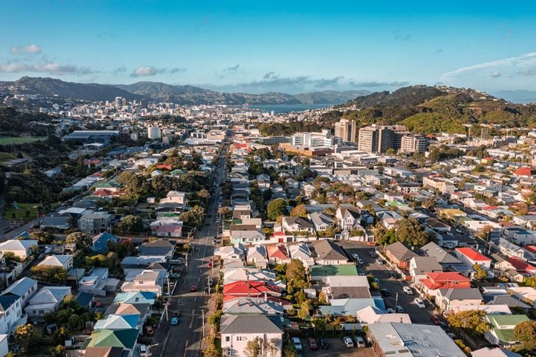 Photo of property in 323 Adelaide Road, Newtown, Wellington, 6021