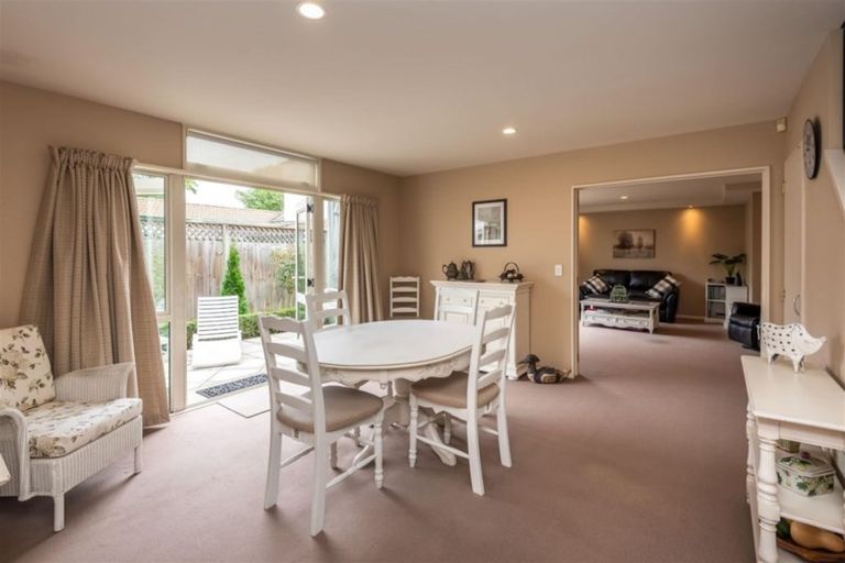 Photo of property in 43 Carlton Mill Road, Merivale, Christchurch, 8014