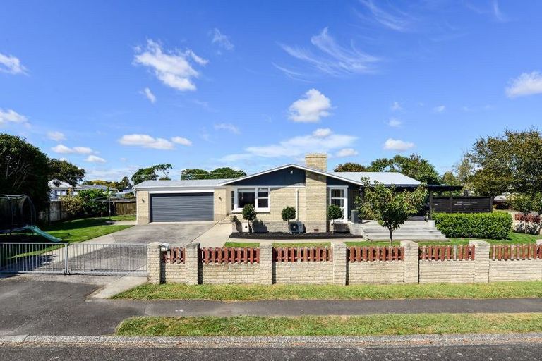 Photo of property in 2 Katherine Place, Melville, Hamilton, 3206