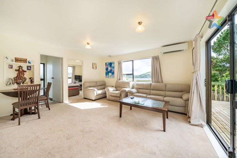 Photo of property in 6a Mossburn Grove, Kelson, Lower Hutt, 5010