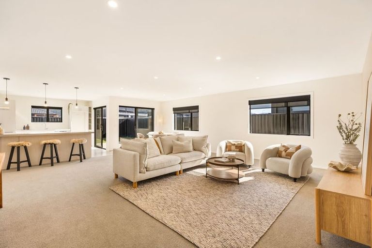 Photo of property in 10 Waddell Street, Lake Hawea, 9382