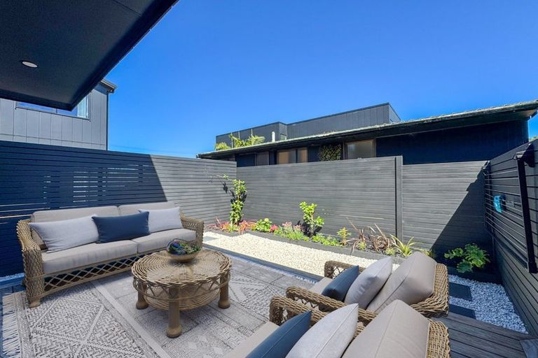 Photo of property in 19d House Avenue, Mangere Bridge, Auckland, 2022