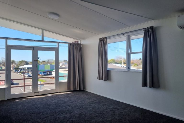 Photo of property in Cedarwood Flats, 5/15 Opaki Road, Lansdowne, Masterton, 5810