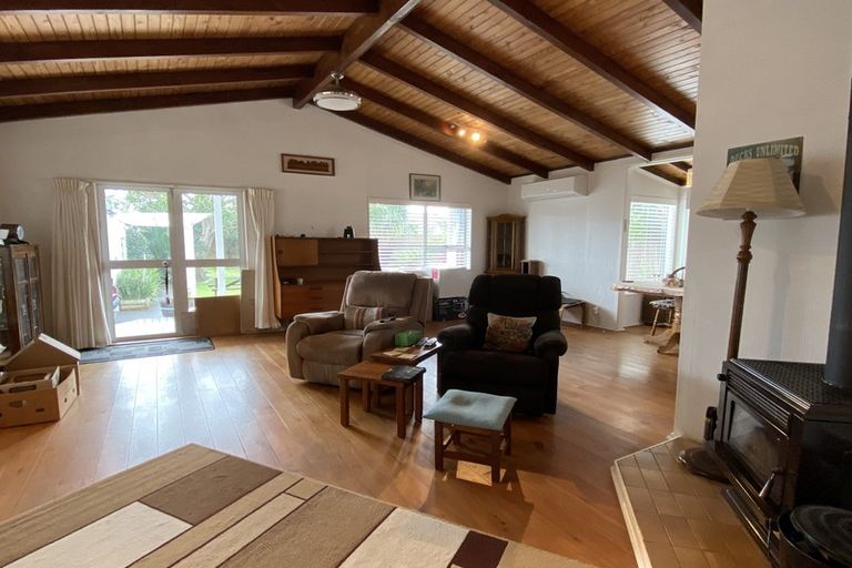 Photo of property in 61 The Circle, Manly, Whangaparaoa, 0930