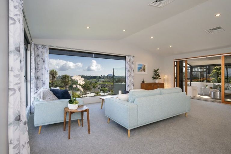 Photo of property in 25 La Cumbre Close, Bethlehem, Tauranga, 3110