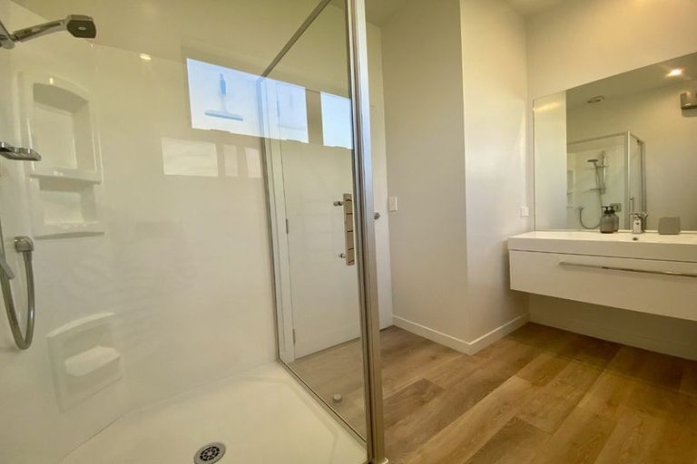 Photo of property in 6 Clutha Place, Wanaka, 9305