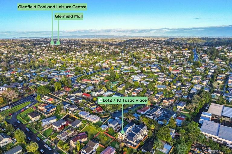 Photo of property in 10 Tusac Place, Totara Vale, Auckland, 0627