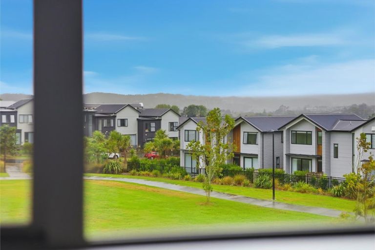 Photo of property in 11b Nellie Drive, Kumeu, 0810