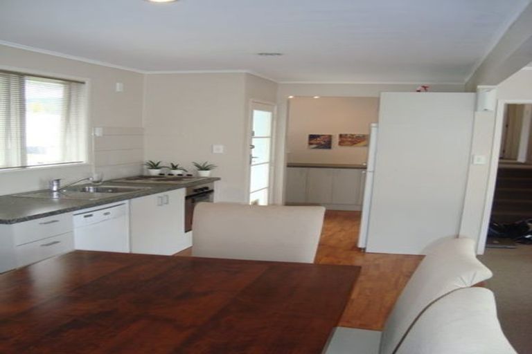 Photo of property in 20 Freya Place, Torbay, Auckland, 0630
