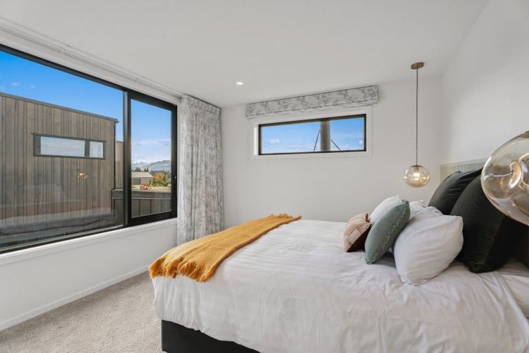 Photo of property in 3b Wallace Place, Westown, New Plymouth, 4310