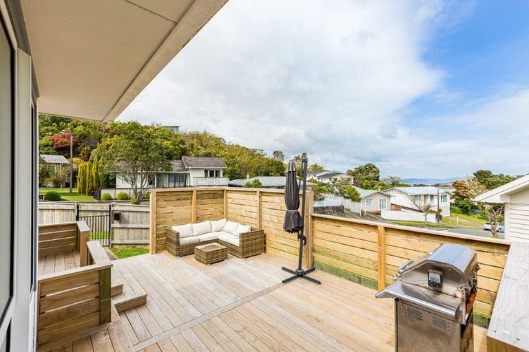 Photo of property in 10 Christchurch Crescent, Kelson, Lower Hutt, 5010