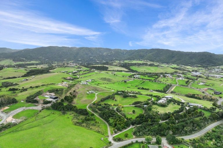 Photo of property in 1996b Cove Road, Mangawhai, 0573