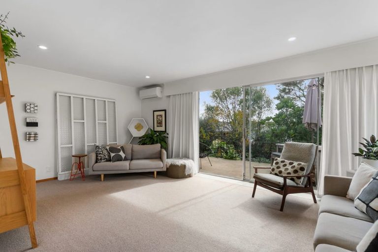 Photo of property in 7 Fairdale Place, Birkdale, Auckland, 0626