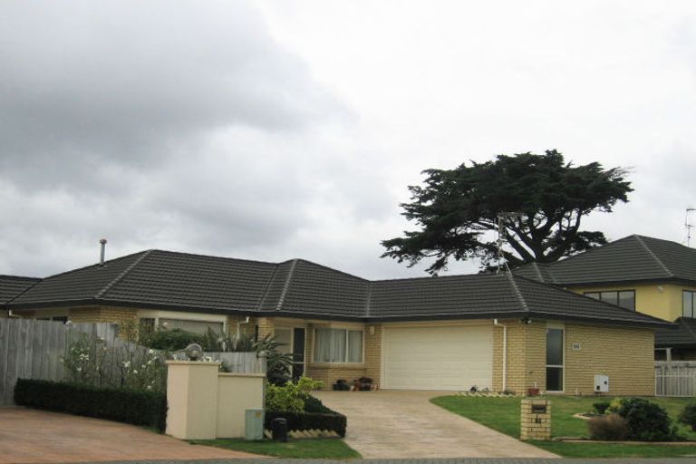 Photo of property in 16 Kakapo Court, Paraparaumu Beach, Paraparaumu, 5032