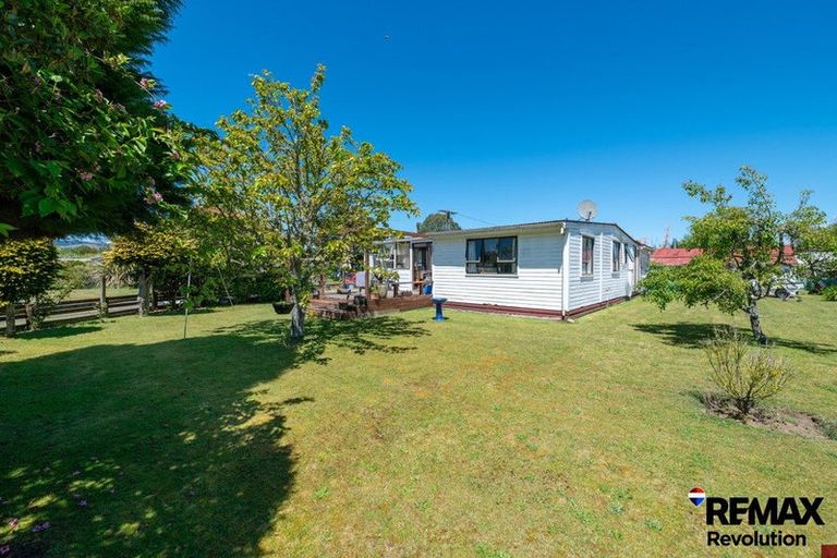 Photo of property in 166 Rangatira Drive, Mangakino, 3421