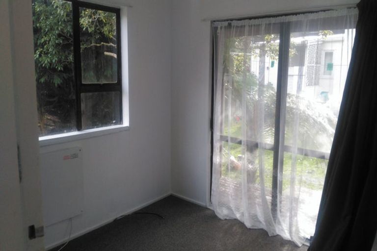 Photo of property in 42 Kamahi Street, Stokes Valley, Lower Hutt, 5019