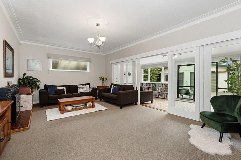 Photo of property in 1 Stanley Street, Claudelands, Hamilton, 3214
