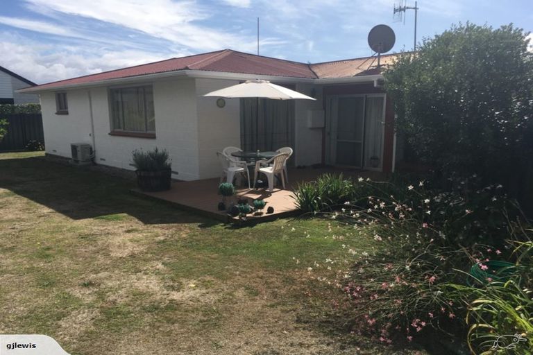 Photo of property in 2/34 Te Aute Road, Havelock North, 4130