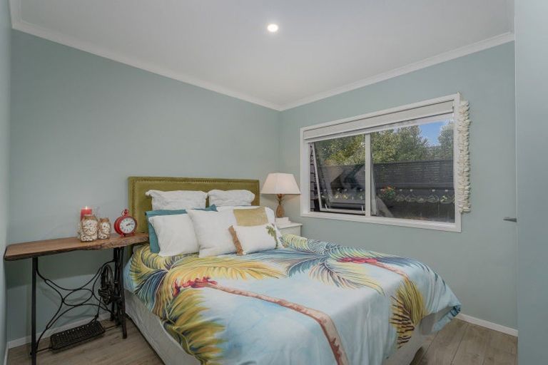 Photo of property in 56 Hahei Beach Road, Hahei, Whitianga, 3591