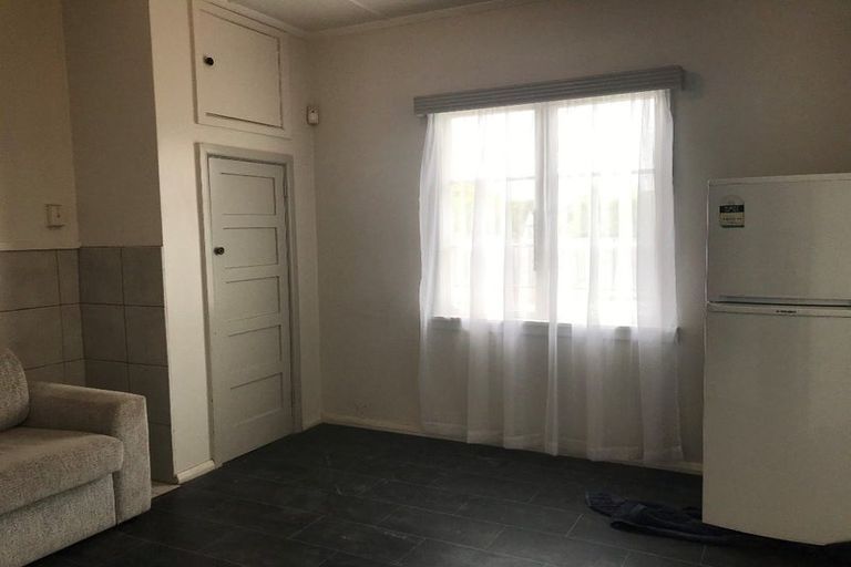 Photo of property in 409 Terrace Road, Parkvale, Hastings, 4122