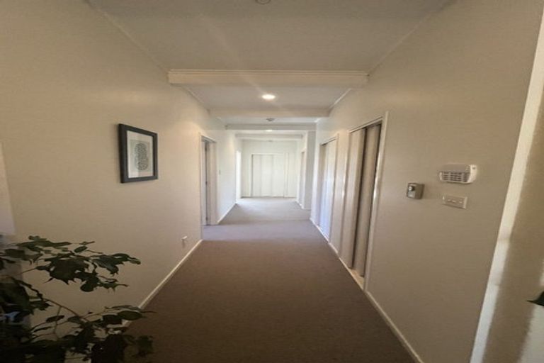 Photo of property in 32 Saint Hill Lane, Havelock North, 4130