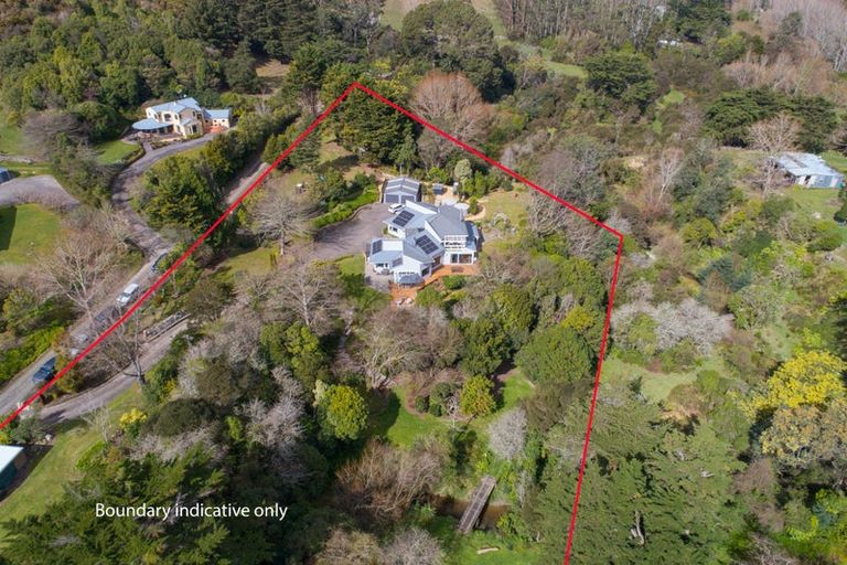 Photo of property in 6 Polson Hill Drive, Aokautere, Palmerston North, 4471