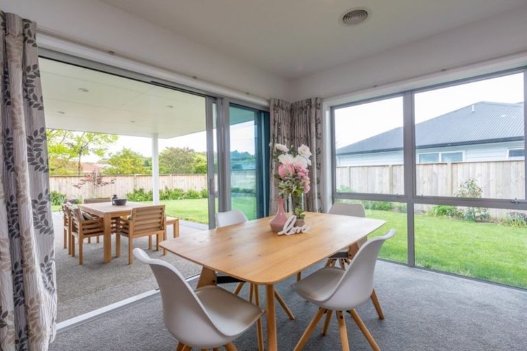 Photo of property in 67 Waipunahau Road, Waikanae, 5036