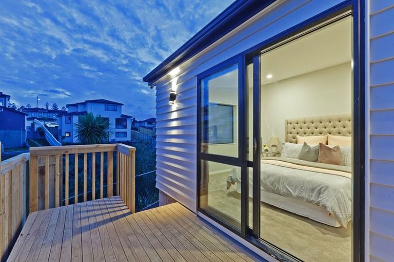 Photo of property in 3 Moko Lane, Greenhithe, Auckland, 0632